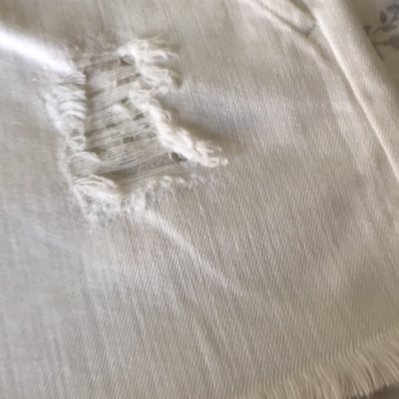 Aerie white pull on shorts like new never worn size large - Picture 4 of 5